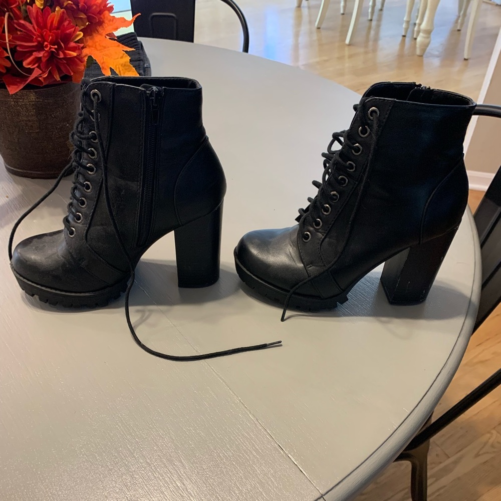 Black heeled Booties